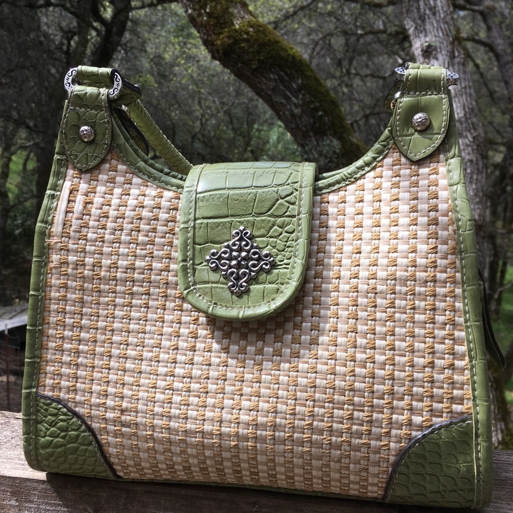 Alligator and wicker